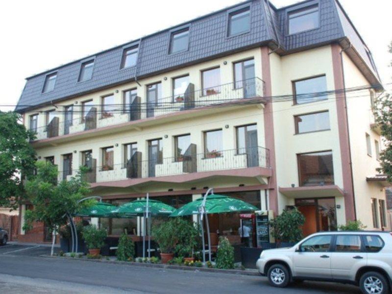 Hotel Coliseum Calafat Bagian luar foto