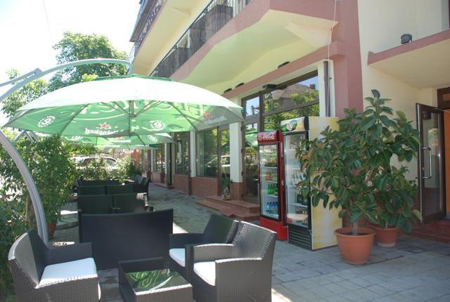 Hotel Coliseum Calafat Bagian luar foto