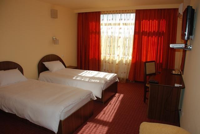 Hotel Coliseum Calafat Ruang foto