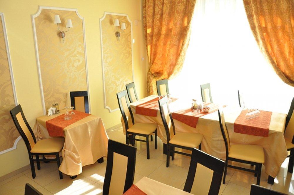 Hotel Coliseum Calafat Bagian luar foto